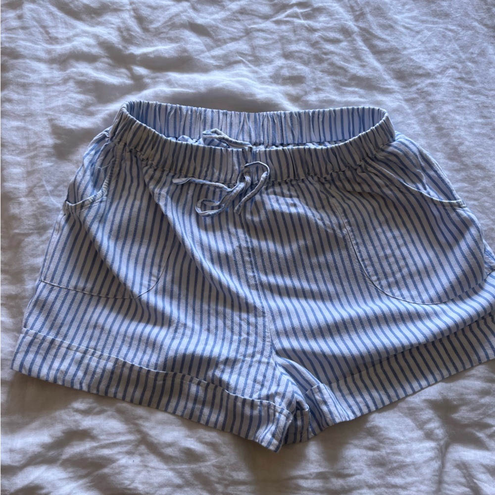 Blue & White Striped Drawstring Shorts 🌸